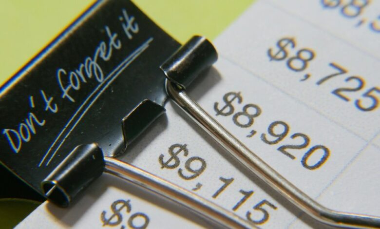 live helpline numbers available